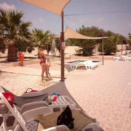 Nissi Area,ground Floor Flat, Free Internet Διαμέρισμα *
