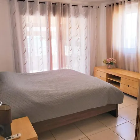 Διαμέρισμα Nissi Area,ground Floor Flat, Free Internet