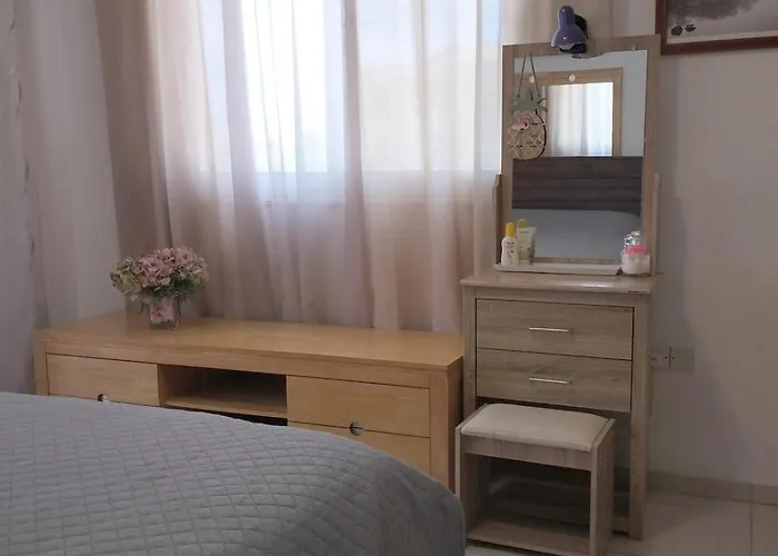 Nissi Area,ground Floor Flat, Free Internet *