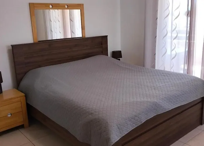 Nissi Area,ground Floor Flat, Free Internet *