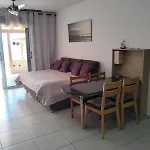 アパート Nissi Area,ground Floor Flat, Free Internet