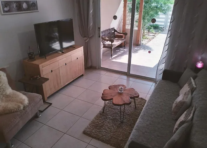 아파트 Nissi Area,ground Floor Flat, Free Internet