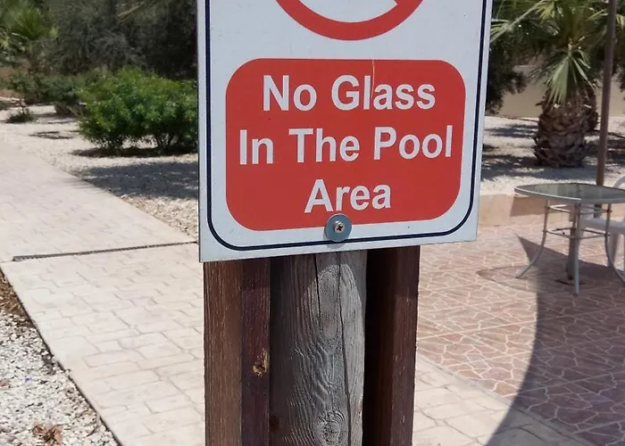 Nissi Area,ground Floor Flat, Free Internet *