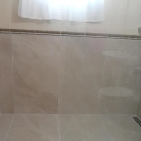 Nissi Area,ground Floor Flat, Free Internet Appartement